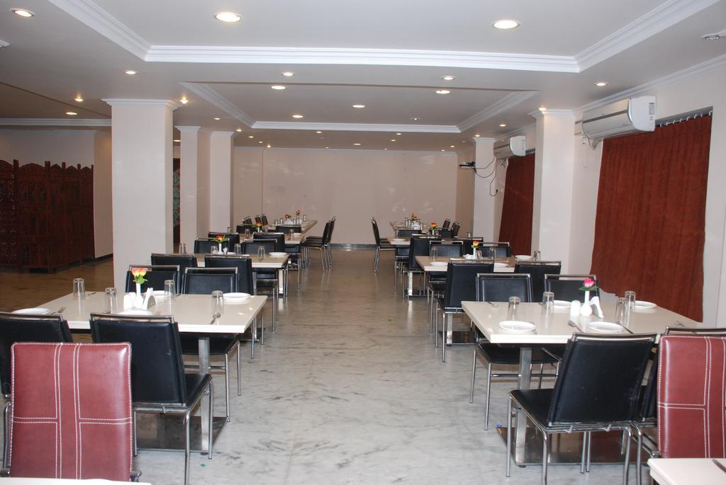 Hotel Vpn Residency Velankanni Exterior photo