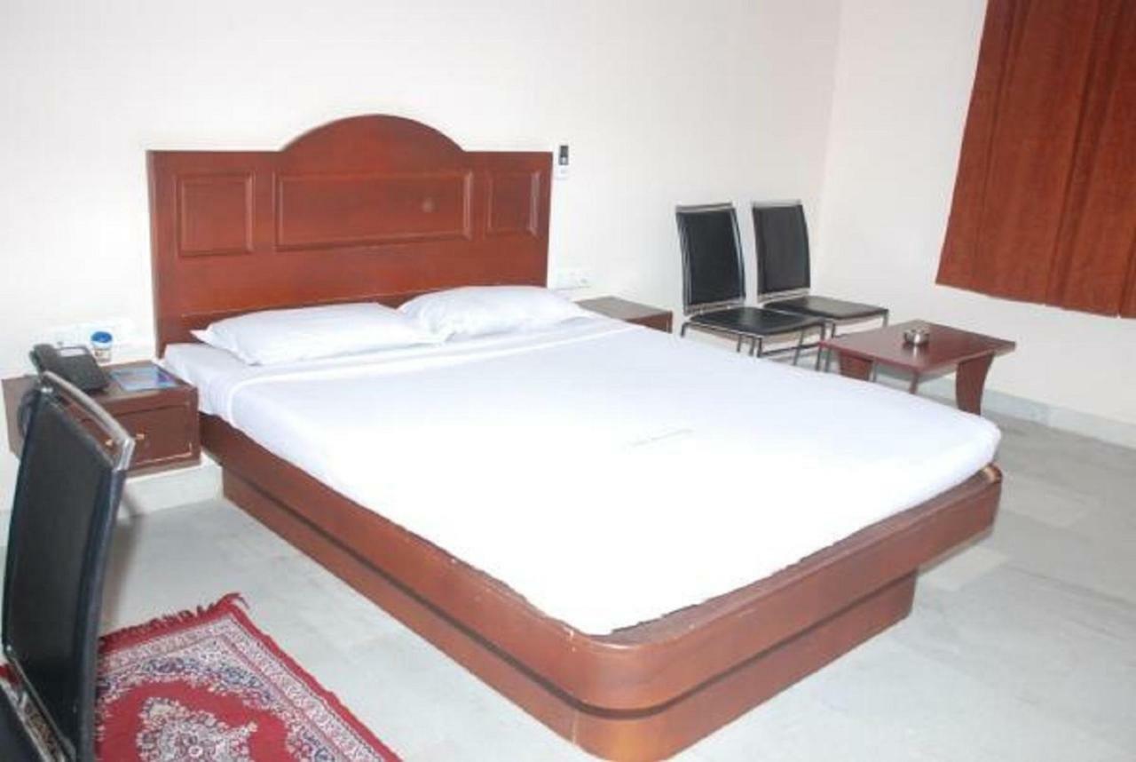 Hotel Vpn Residency Velankanni Exterior photo